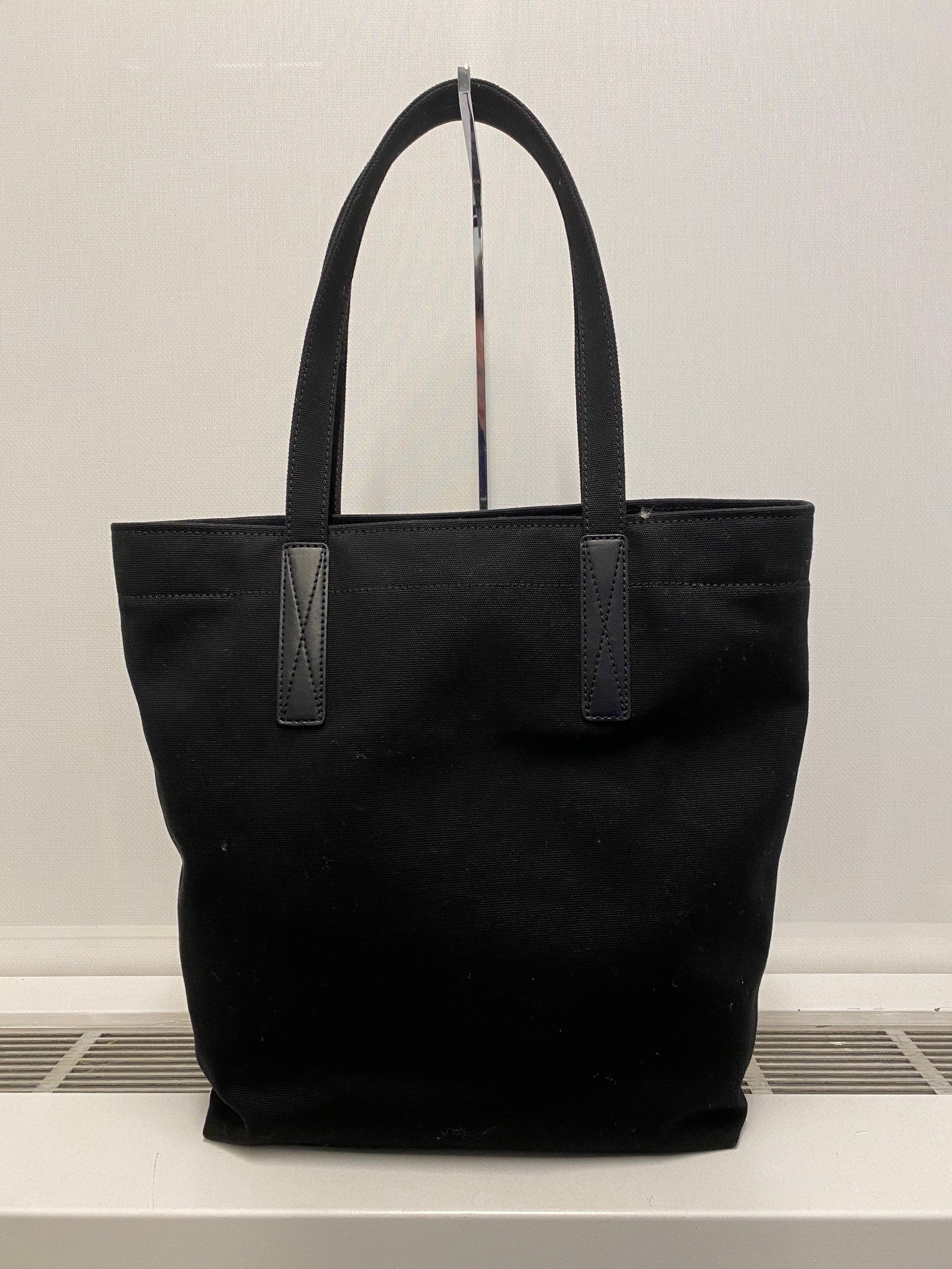Michael Kors SNMVC Tote - Black